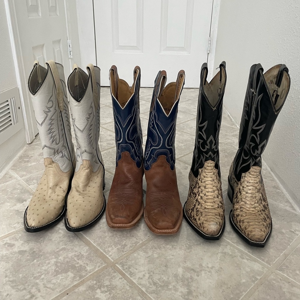3 pairs of size 7 unisex cowboy boots